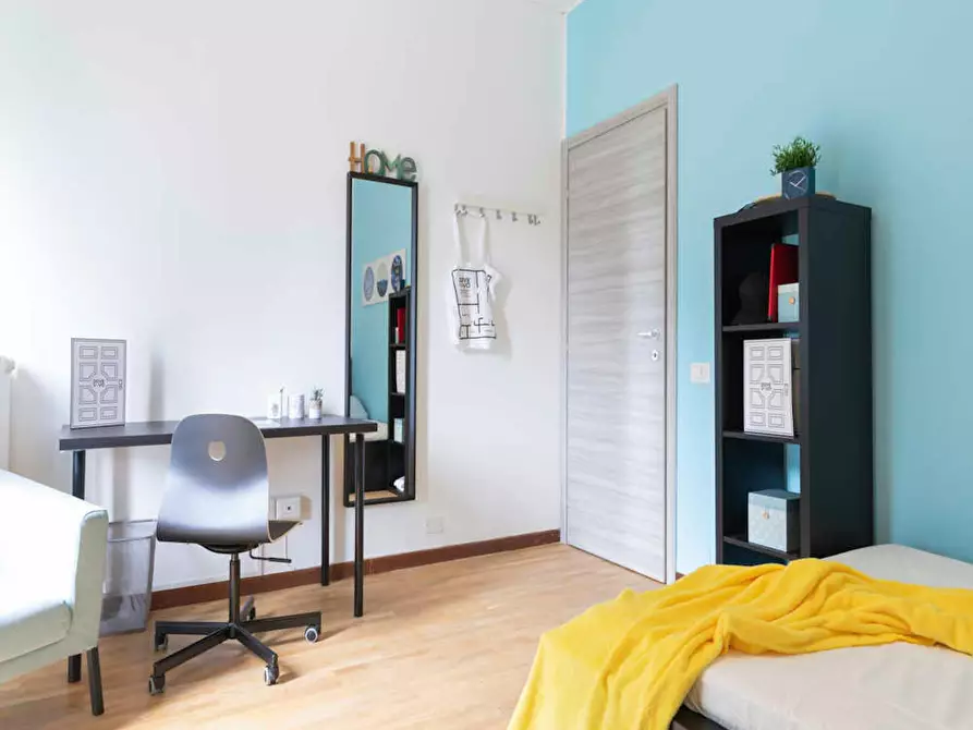 Immagine 3 di Camera in affitto  in Via Mario Donati a Milano