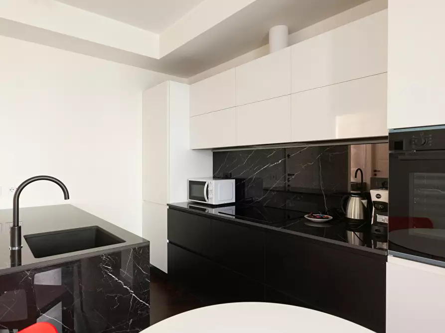 Immagine 8 di Appartamento in affitto  in Via Medici a Milano