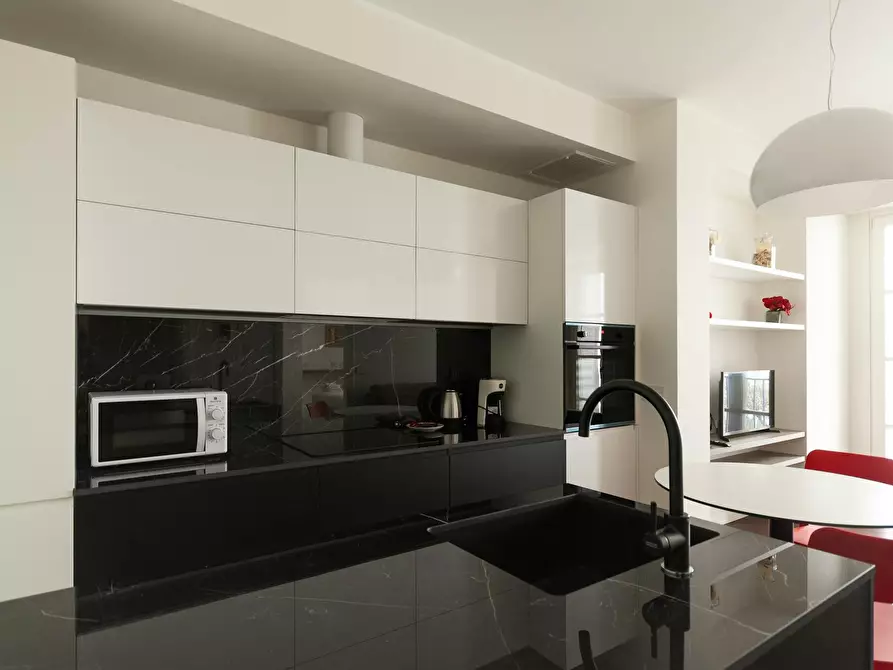 Immagine 7 di Appartamento in affitto  in Via Medici a Milano