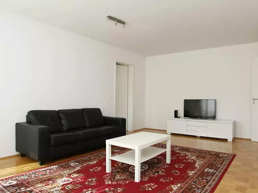 Immagine 7 di Appartamento in affitto  in Heinrich-Heine-Straße a Berlin