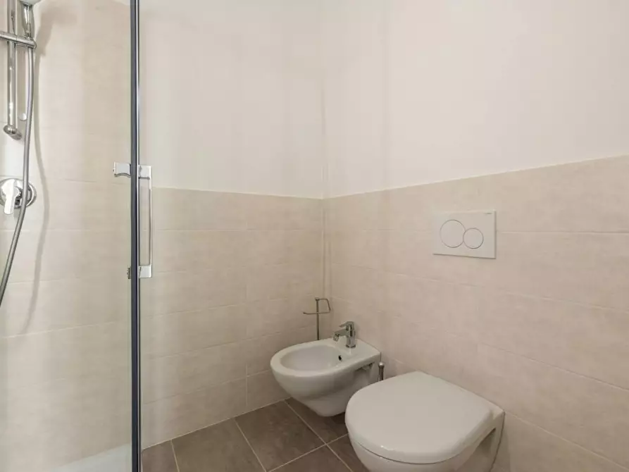 Immagine 10 di Camera in affitto  in Via Uguccione da Pisa a Milano