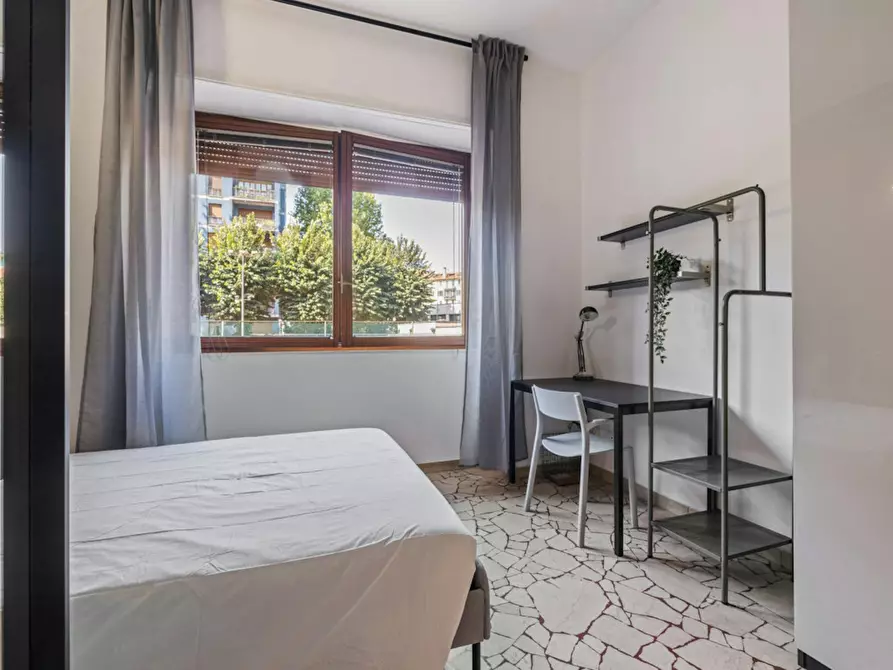 Immagine 3 di Camera in affitto  in Via Uguccione da Pisa a Milano