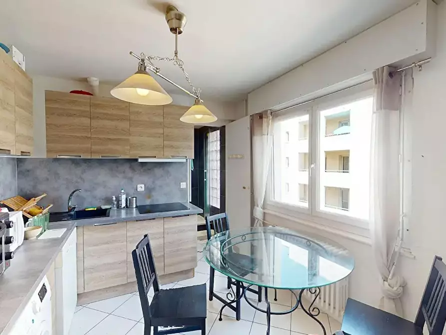 Immagine 1 di Camera in affitto  in Rue du Docteur Coquand a Étrembières