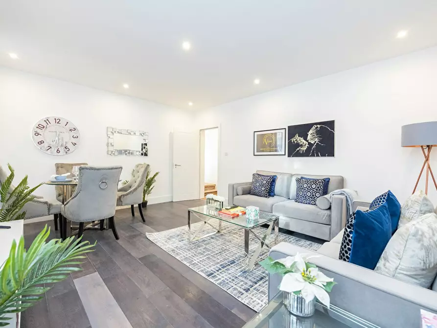 Immagine 3 di Appartamento in affitto  in High Street a Croydon