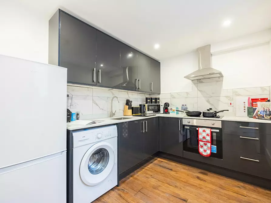 Immagine 6 di Appartamento in affitto  in High Street a Croydon