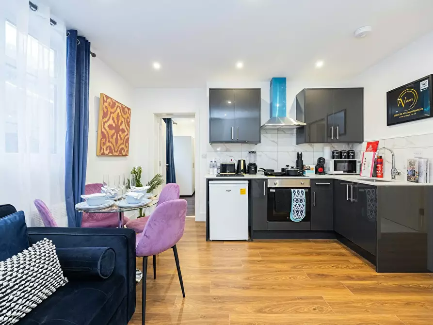 Immagine 2 di Appartamento in affitto  in High Street a Croydon