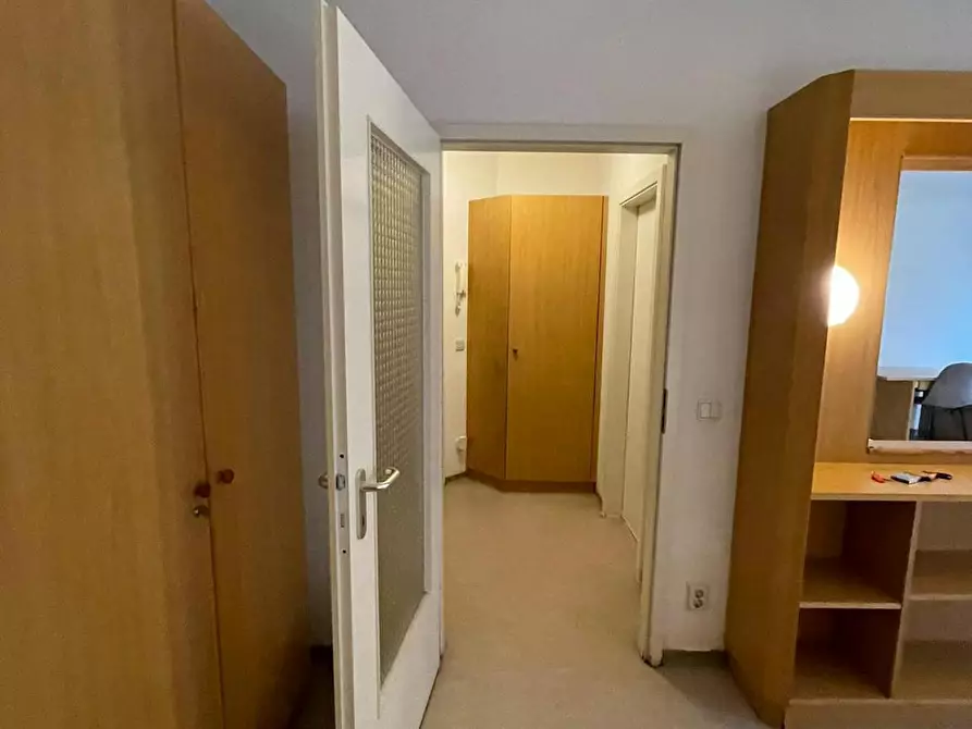 Immagine 5 di Appartamento in affitto  in Kreuznacher Straße a Berlin