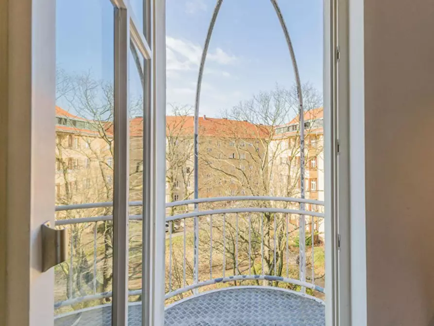 Immagine 2 di Appartamento in affitto  in Kreuznacher Straße a Berlin