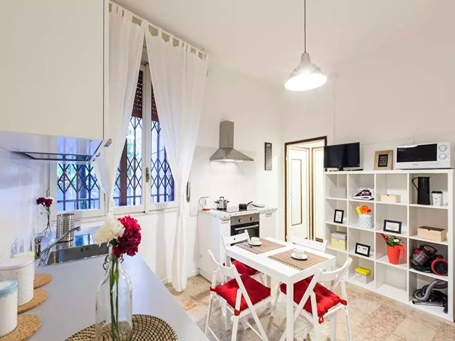 Immagine 10 di Camera in affitto  in Via Antonio Panizzi a Milano