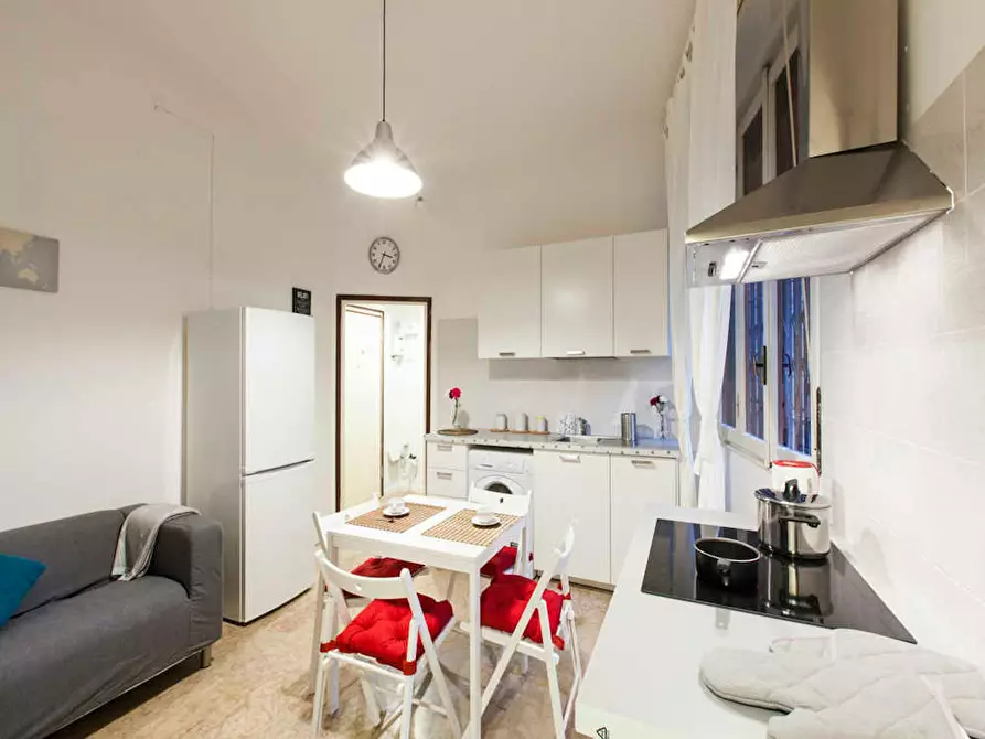 Immagine 10 di Camera in affitto  in Via Antonio Panizzi a Milano