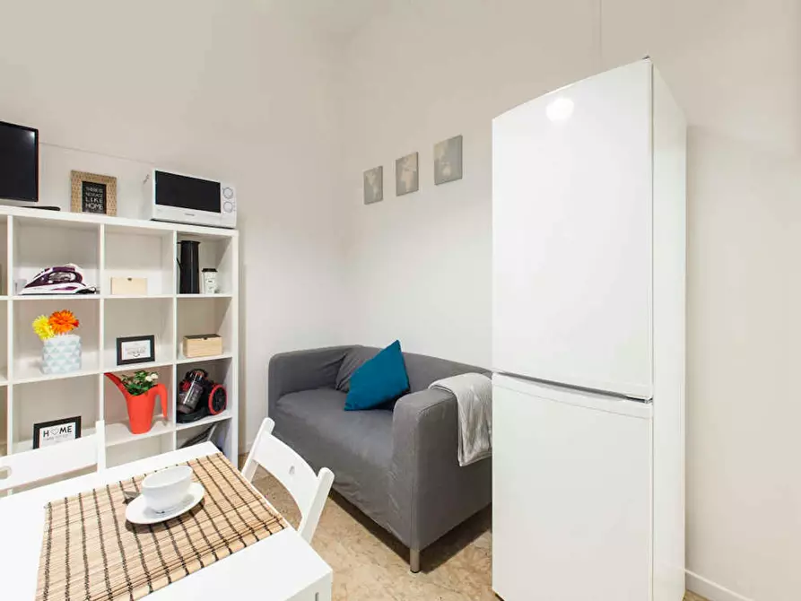 Immagine 9 di Camera in affitto  in Via Antonio Panizzi a Milano