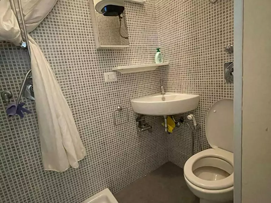 Immagine 3 di Camera in affitto  in Via Vincenzo Monti a Milano