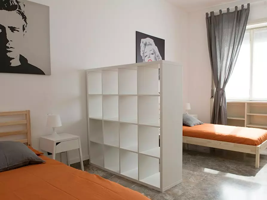 Immagine 1 di Camera condivisa in affitto  in Viale Piceno a Milano