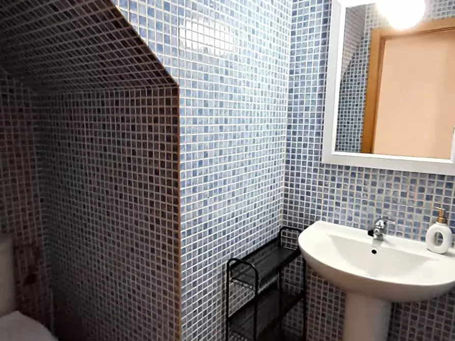 Immagine 6 di Camera in affitto  in Calle Suárez Somontes a Badajoz