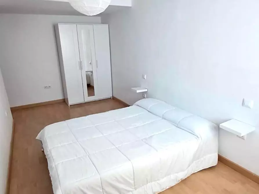 Immagine 5 di Camera in affitto  in Calle Suárez Somontes a Badajoz