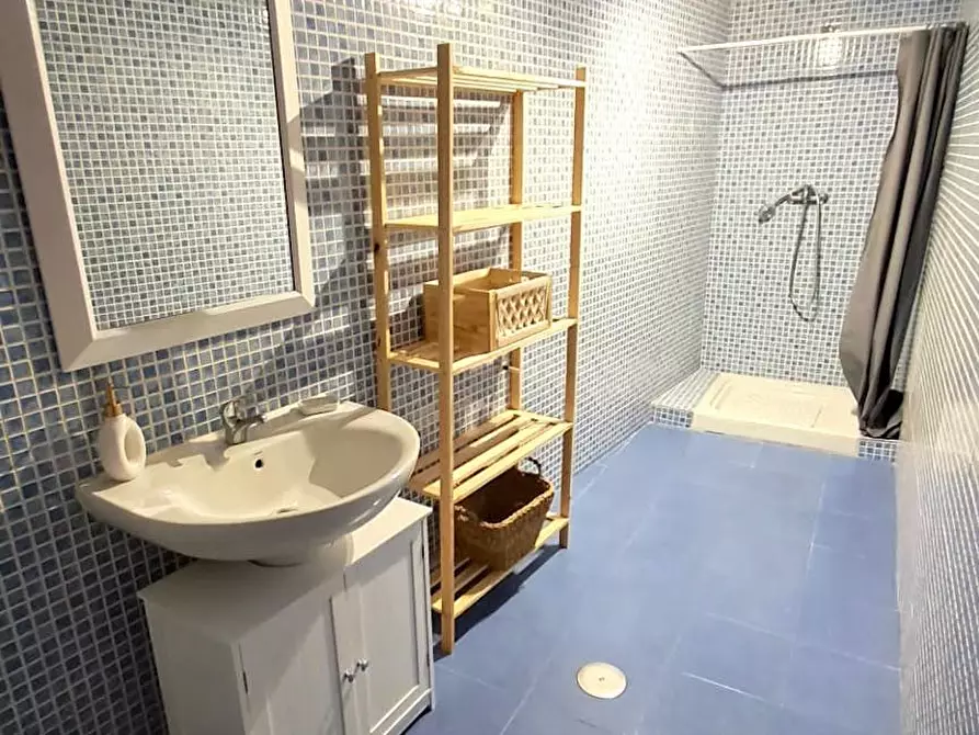 Immagine 7 di Camera in affitto  in Calle Suárez Somontes a Badajoz