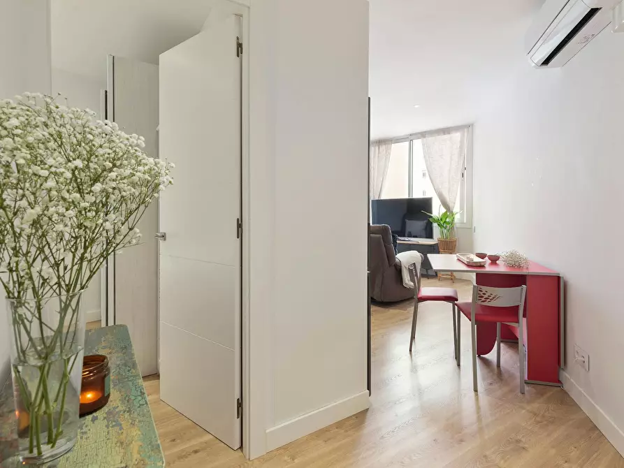 Immagine 8 di Appartamento in affitto  in Carrer de Sants a Barcelona