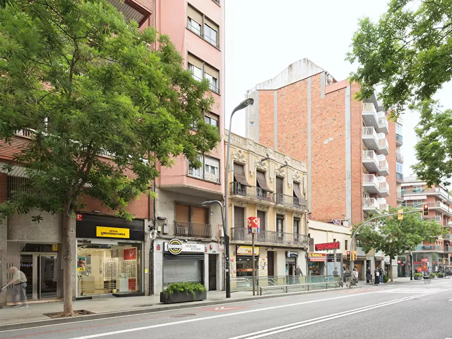 Immagine 10 di Appartamento in affitto  in Carrer de Sants a Barcelona