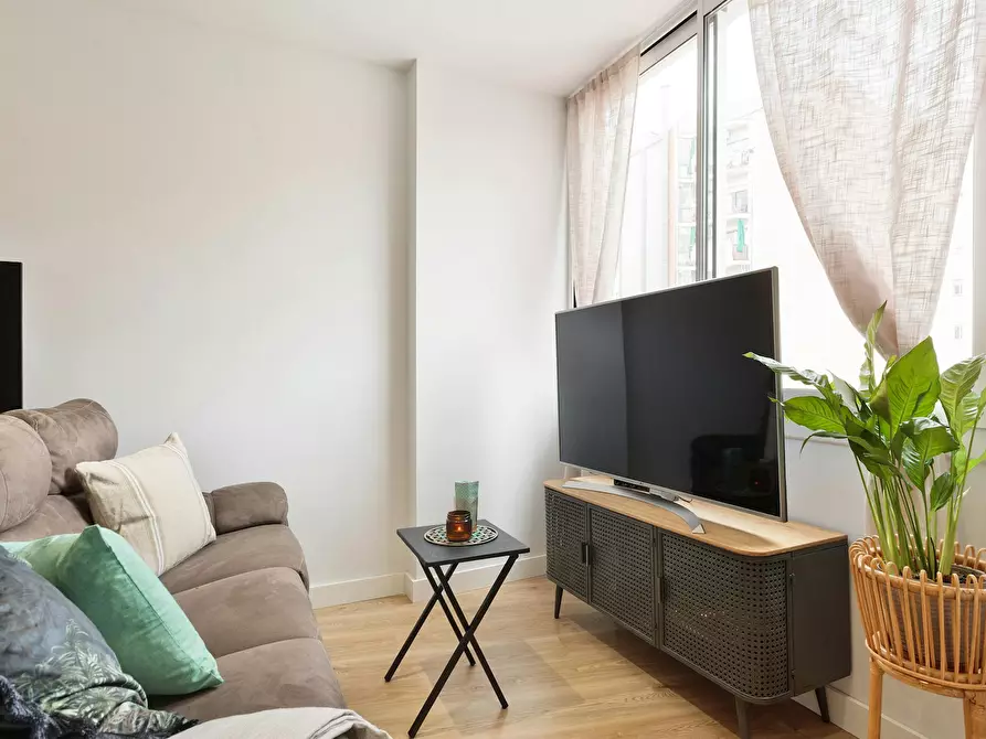 Immagine 2 di Appartamento in affitto  in Carrer de Sants a Barcelona