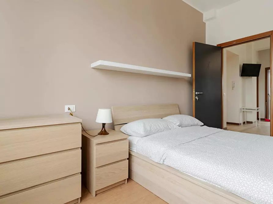 Immagine 4 di Camera in affitto  in Via Ernesto Breda a Milano