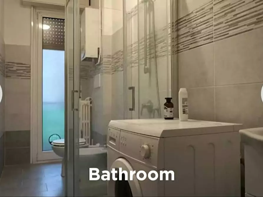 Immagine 5 di Camera condivisa in affitto  in Via Orbetello a Milano