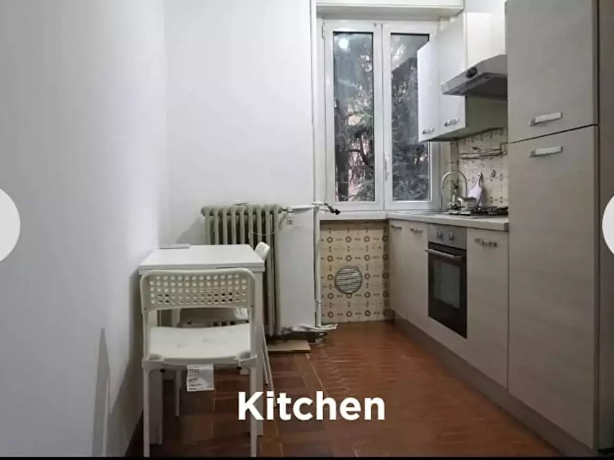Immagine 3 di Camera condivisa in affitto  in Via Orbetello a Milano