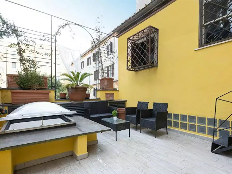 Immagine 3 di Appartamento in affitto  in Via dei Riari a Roma