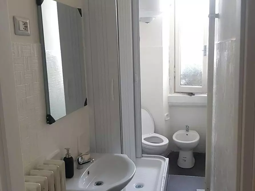 Immagine 6 di Camera condivisa in affitto  in Via Camillo e Otto Cima a Milano