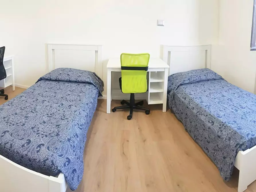 Immagine 4 di Camera condivisa in affitto  in Via Camillo e Otto Cima a Milano