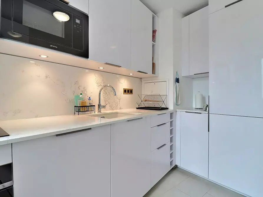 Immagine 10 di Appartamento in affitto  in Rue Damrémont a Paris 18