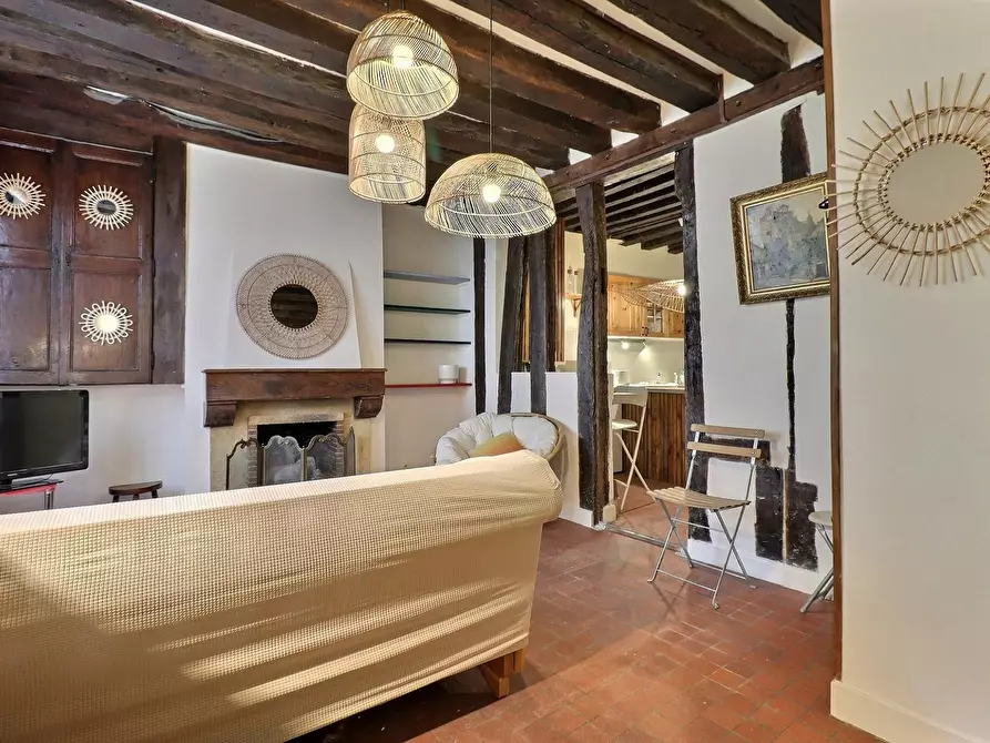 Immagine 4 di Appartamento in affitto  in Rue Volta a Paris 03