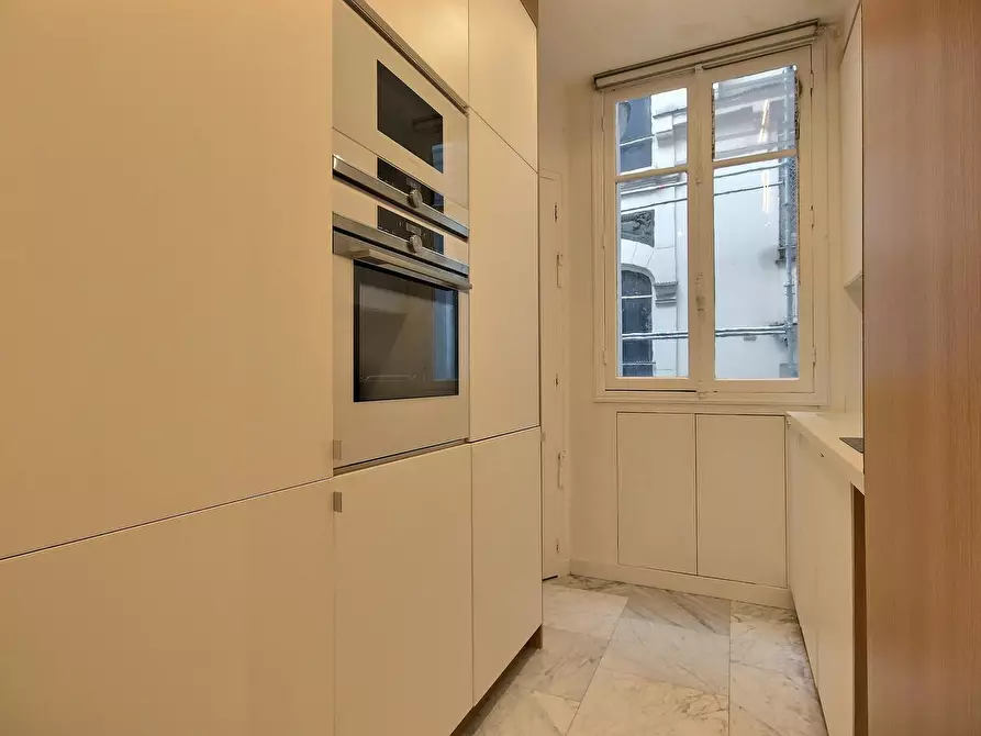 Immagine 10 di Appartamento in affitto  in Rue Pergolèse a Paris 16