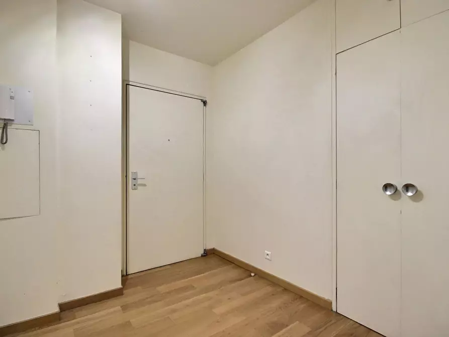 Immagine 2 di Appartamento in affitto  in Rue Saint-Honoré a Paris