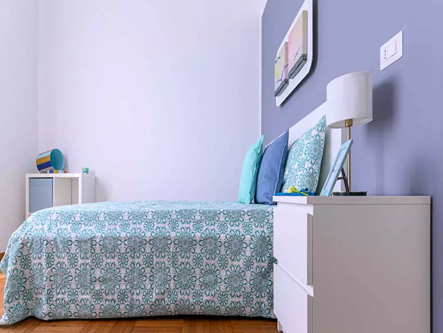 Immagine 1 di Camera in affitto  in Via Roberto Sarfatti a Milano