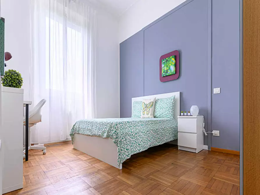 Immagine 1 di Camera in affitto  in Via Roberto Sarfatti a Milano