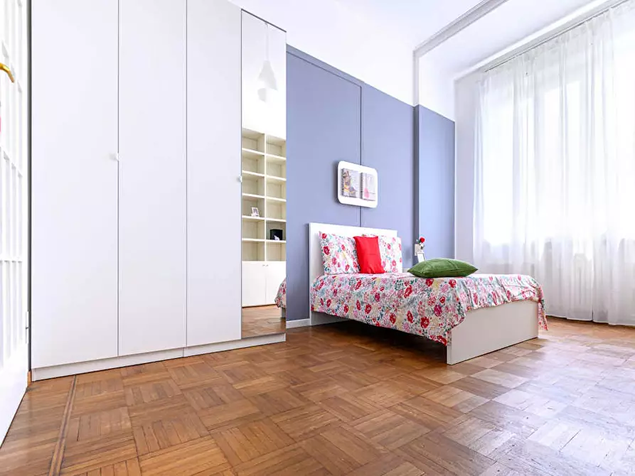 Immagine 4 di Camera in affitto  in Via Roberto Sarfatti a Milano