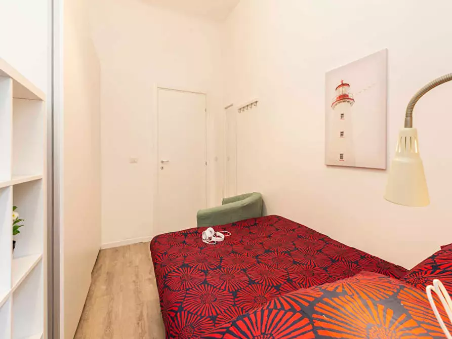 Immagine 1 di Camera in affitto  in Via Paolo Bassi a Milano