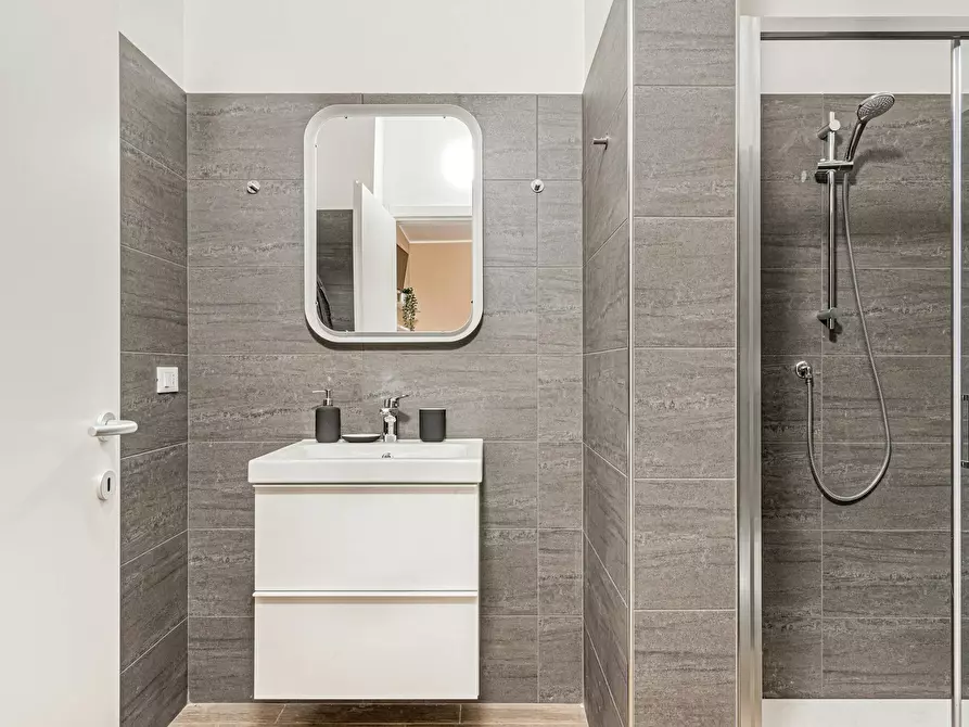 Immagine 1 di Appartamento in affitto  in Via Luciano Manara a Milano