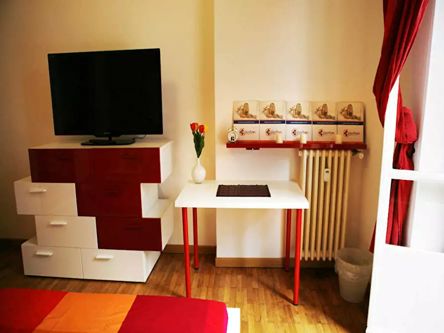 Immagine 1 di Camera in affitto  in Via Niccolò Paganini a Milano