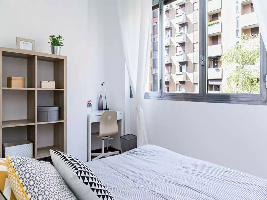 Immagine 5 di Camera in affitto  in Via Giuseppe Frua a Milano
