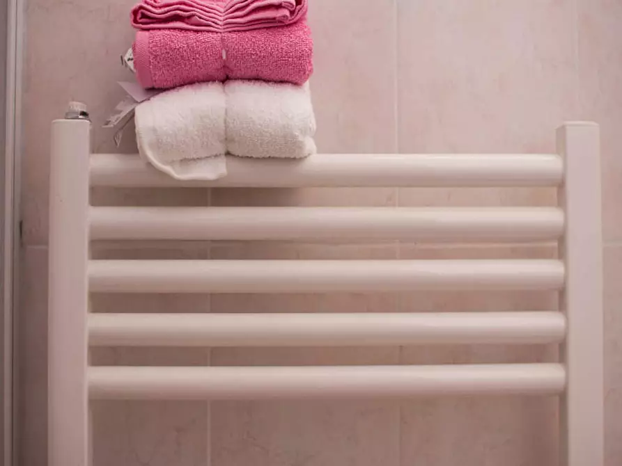 Immagine 9 di Camera in affitto  in Corso Sempione a Milano