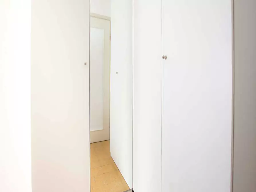 Immagine 10 di Camera in affitto  in Corso Sempione a Milano