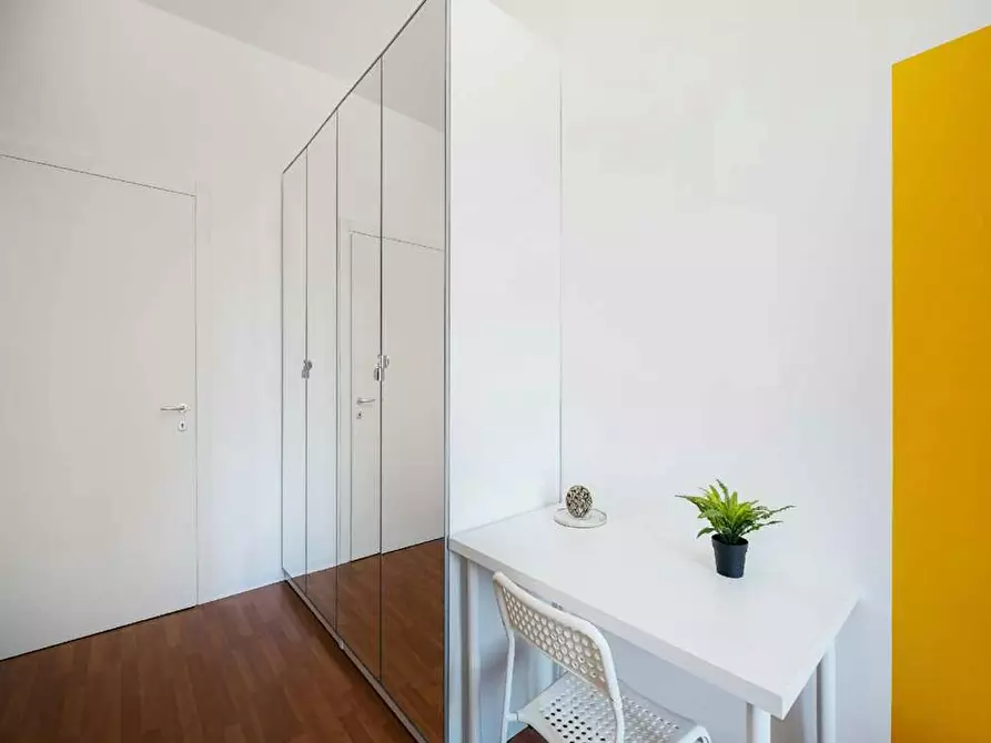 Immagine 4 di Camera in affitto  in Via Cosimo del Fante a Milano