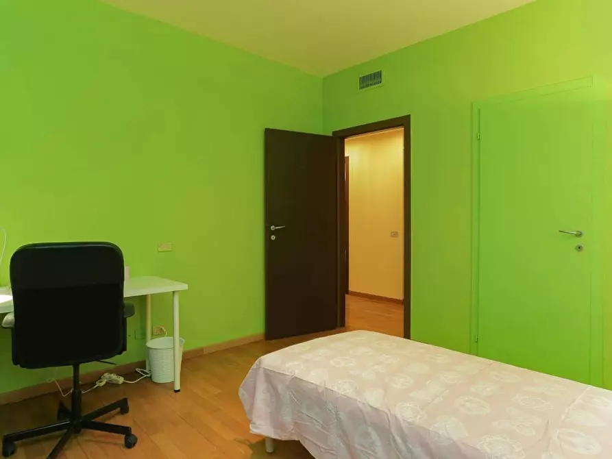 Immagine 3 di Camera condivisa in affitto  in Via Giuseppe Broggi a Milano