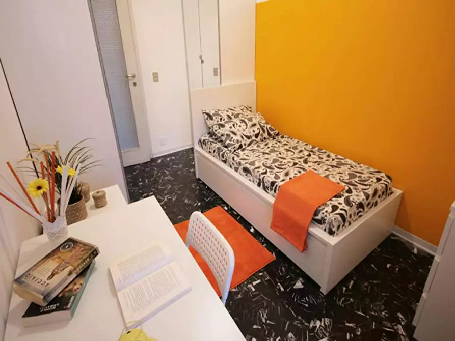 Immagine 4 di Camera in affitto  in Via Mauro Macchi a Milano