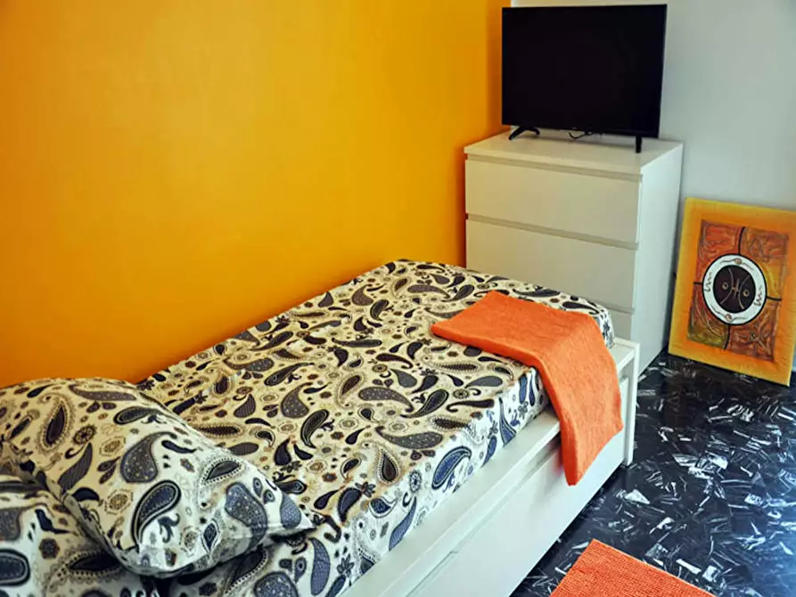 Immagine 2 di Camera in affitto  in Via Mauro Macchi a Milano