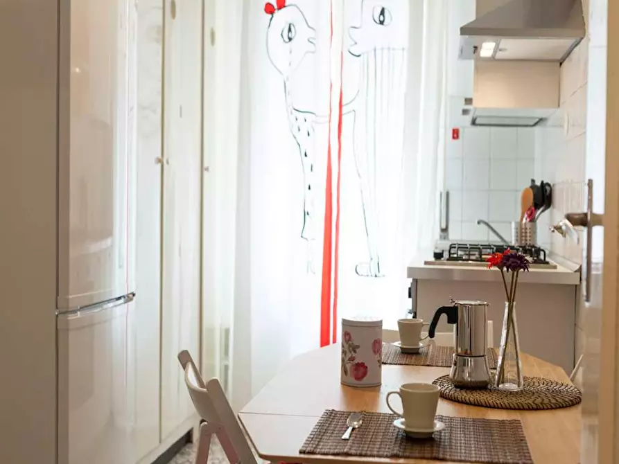 Immagine 6 di Camera in affitto  in Via della Salute a Bologna