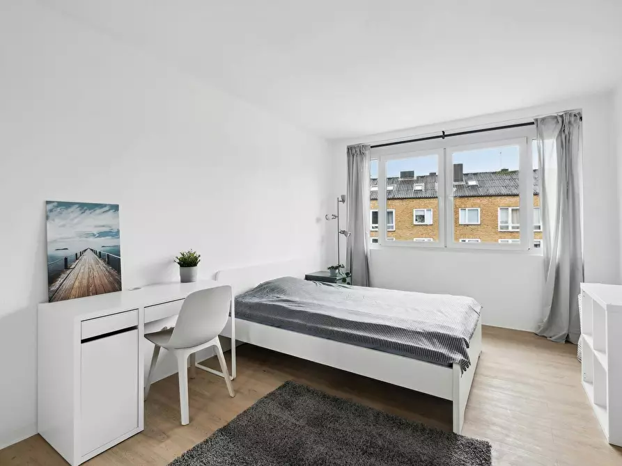 Immagine 1 di Camera in affitto  in Ifflandstraße a Hamburg Uhlenhorst
