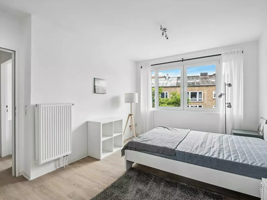 Immagine 2 di Camera in affitto  in Ifflandstraße a Hamburg Uhlenhorst