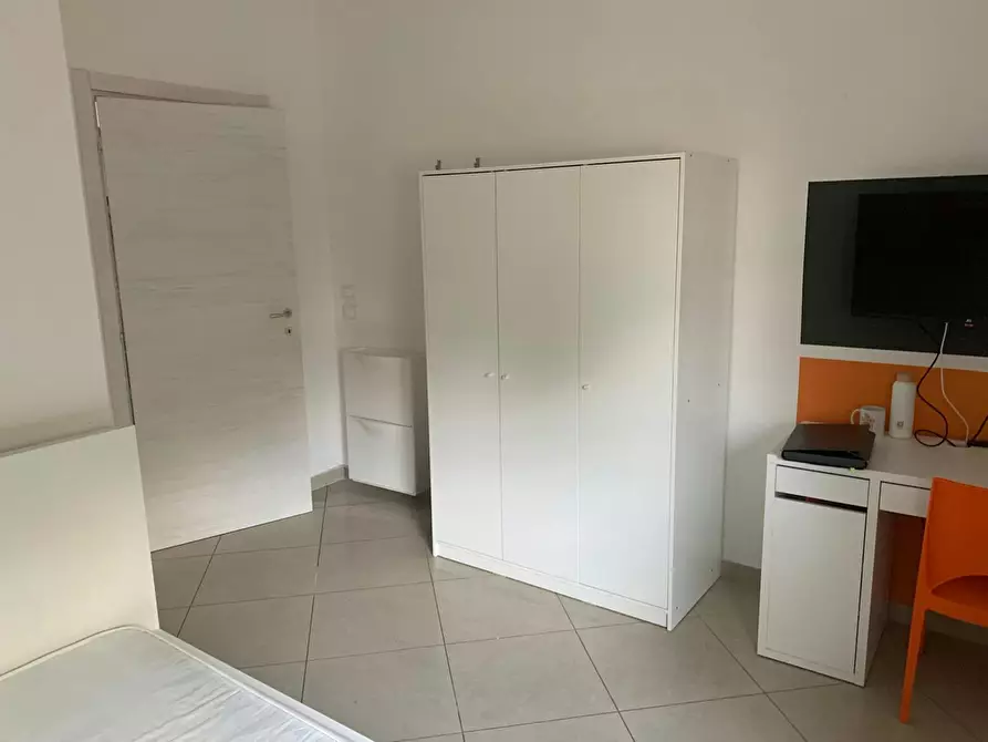 Immagine 4 di Camera in affitto  in Lungadige Capuleti a Verona